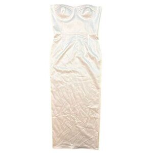 The New Arrivals Sylvia Dress in Flat White